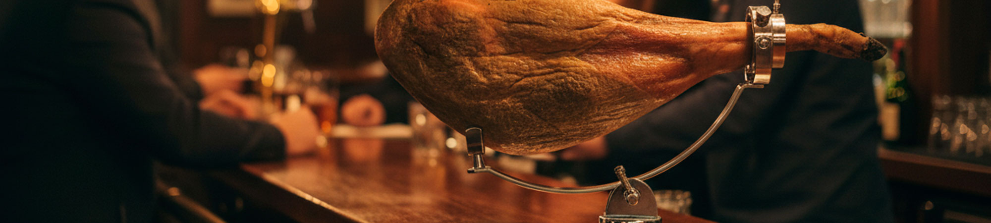 Jamoneros Córdoba Plus: La fusión perfecta de calidad, diseño e innovación para el corte de jamón